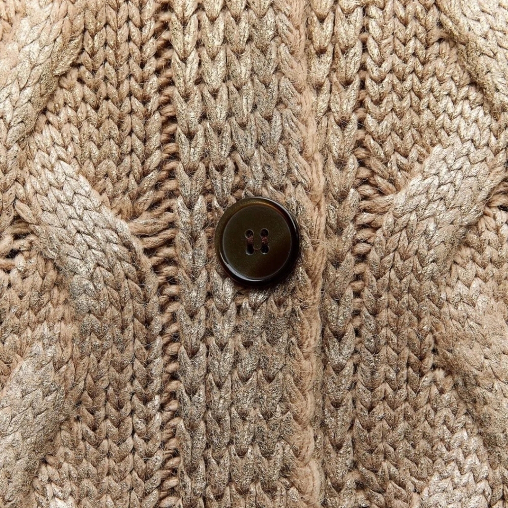 ❌️SOLD❌️FOIL KNIT CARDIGAN SIZE M - Picture 11 of 12